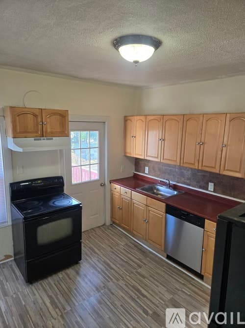 Taunton Apartment: 60 Oak Street