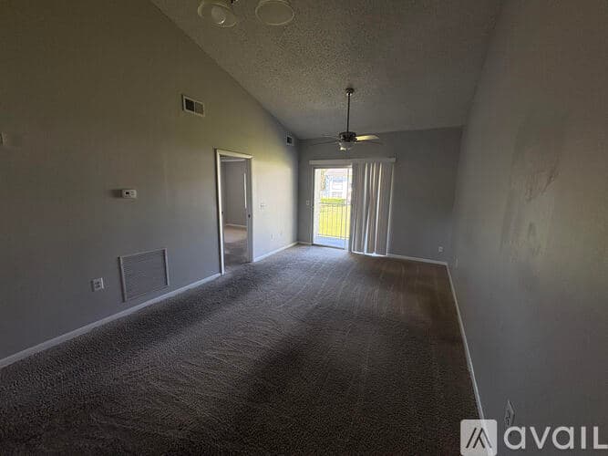Temple Terrace Apartment: 5039 Bordeaux Village Pl