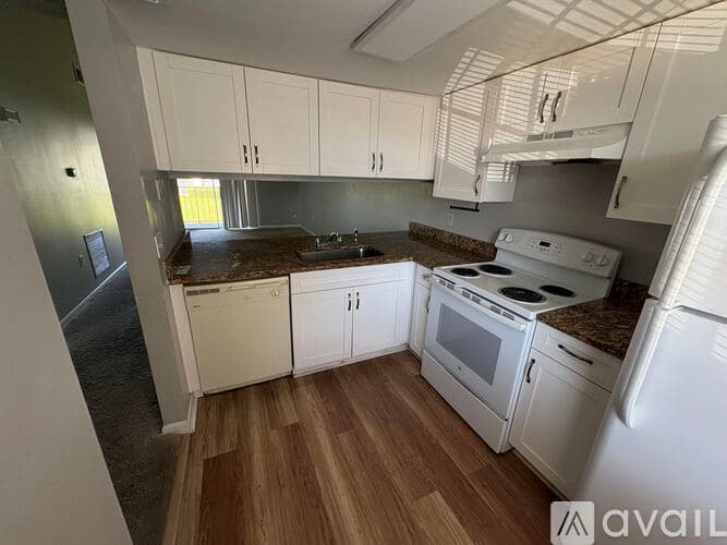 Temple Terrace Apartment: 5039 Bordeaux Village Pl