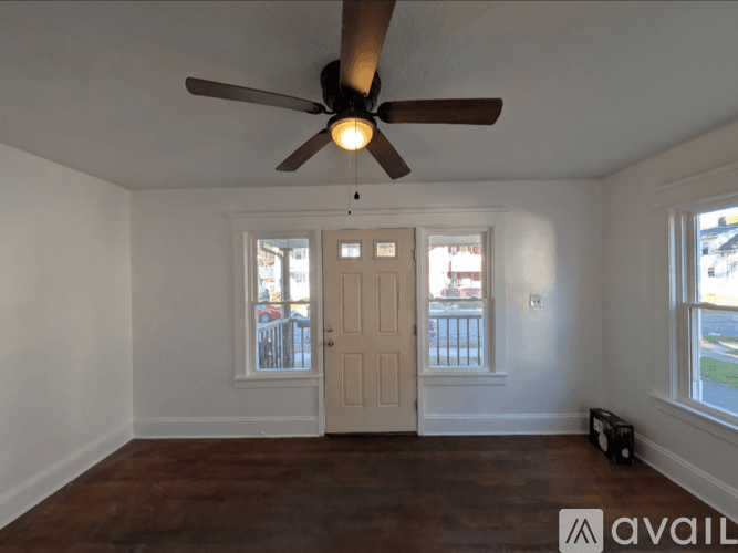 Chicopee Apartment: 27 Beverly Street