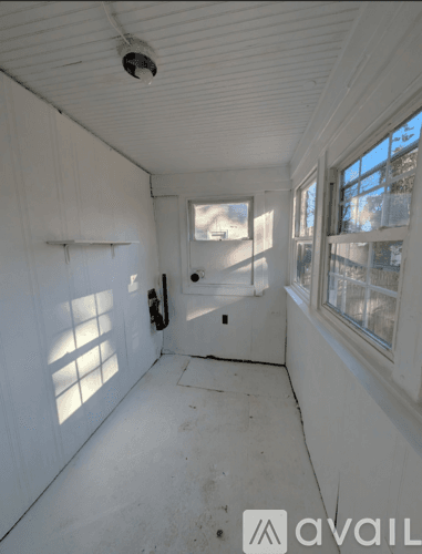 Chicopee Apartment: 27 Beverly Street