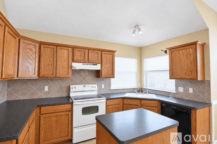 Temple House: 7538 Amber Meadow Loop