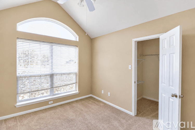 Temple House: 7538 Amber Meadow Loop