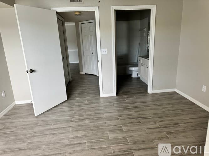 Lutz Apartment: 18106 Peregrines Perch Pl