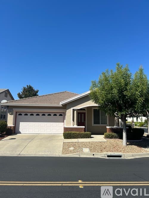 Brentwood House: 679 Stewart Way