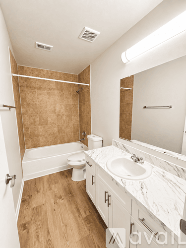 Tampa Apartment: 2570 Monica Court