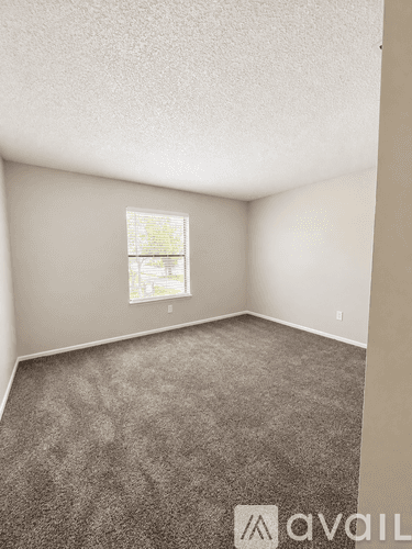 Tampa Apartment: 2570 Monica Court