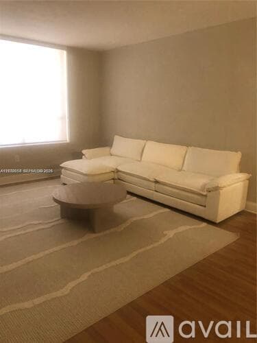 Bal Harbour Condo: 10185 Collins Ave