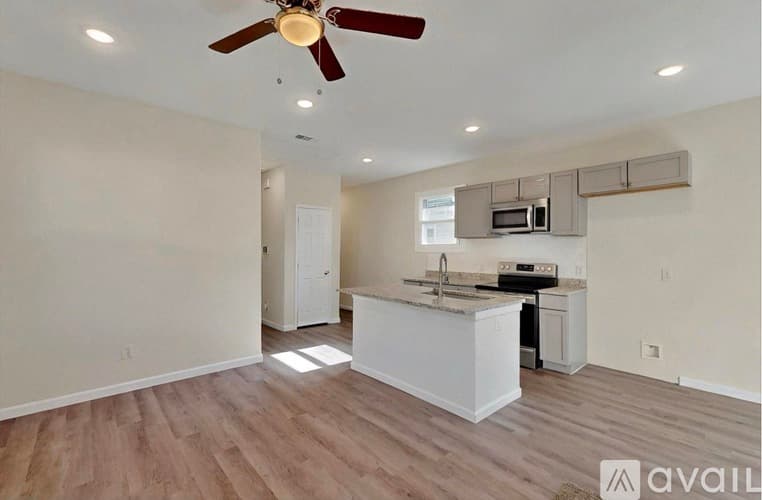 Fort Worth Apartment: 1107 East Annie Street