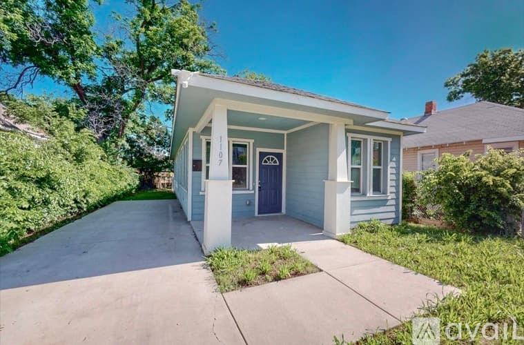 Fort Worth Apartment: 1107 East Annie Street