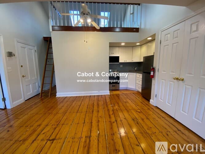 Boston Apartment: 614 Massachusetts Ave