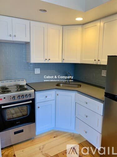 Boston Apartment: 614 Massachusetts Ave