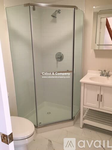 Boston Apartment: 614 Massachusetts Ave