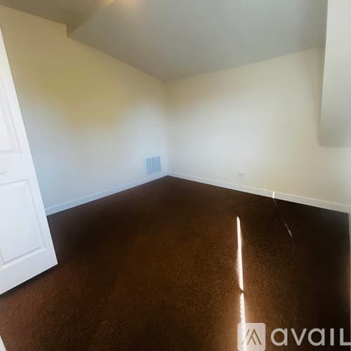 Chicago Apartment: 3755 N Christiana Ave