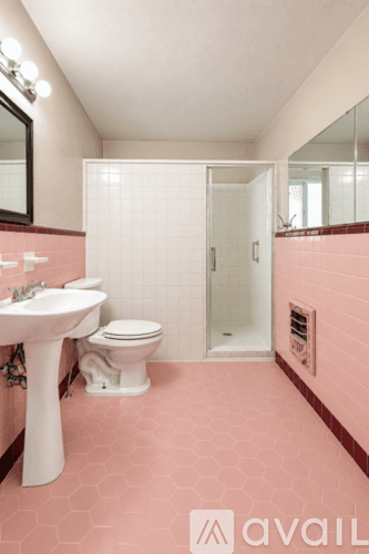 Temple House: 1417 Live Oak Dr
