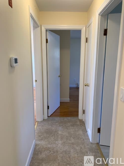 Dracut Apartment: 107 Salisbury St