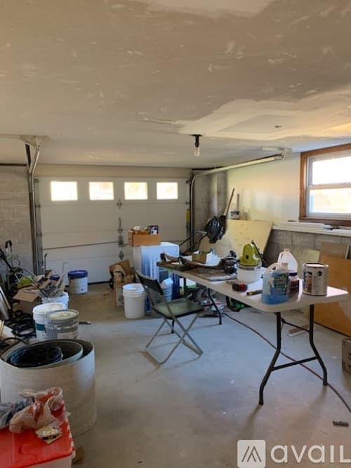 Dracut Apartment: 107 Salisbury St