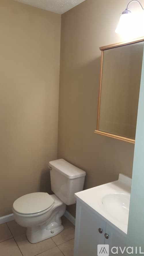 Georgetown Townhome: 108 Stratford Court