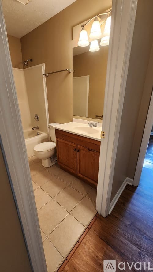 Georgetown Townhome: 108 Stratford Court