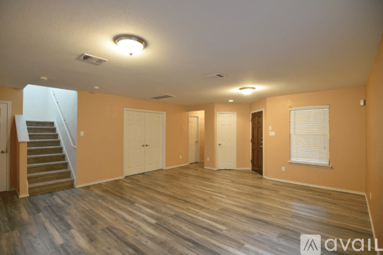 Temple House: 9141 Sage Loop Ct