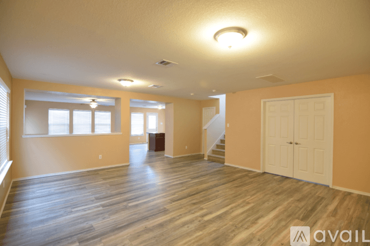 Temple House: 9141 Sage Loop Ct
