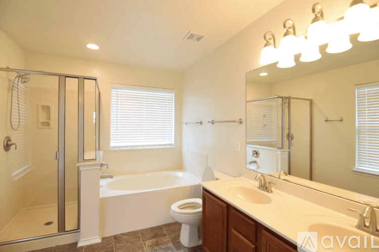 Temple House: 9141 Sage Loop Ct