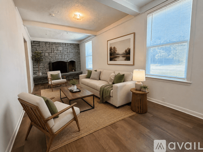 Lenexa House: 8850 Woodland Rd