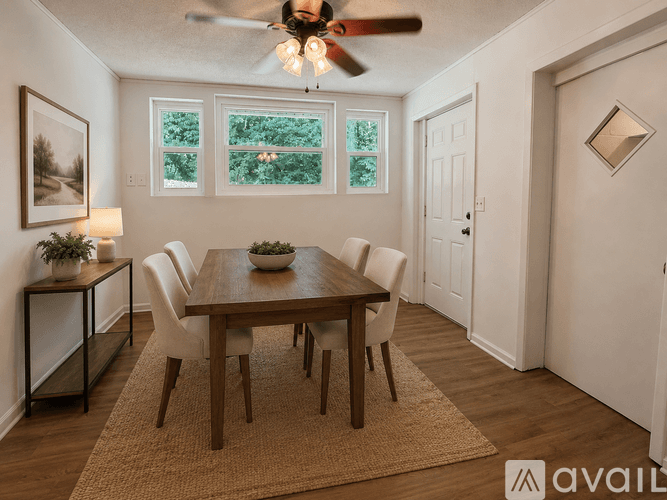 Lenexa House: 8850 Woodland Rd