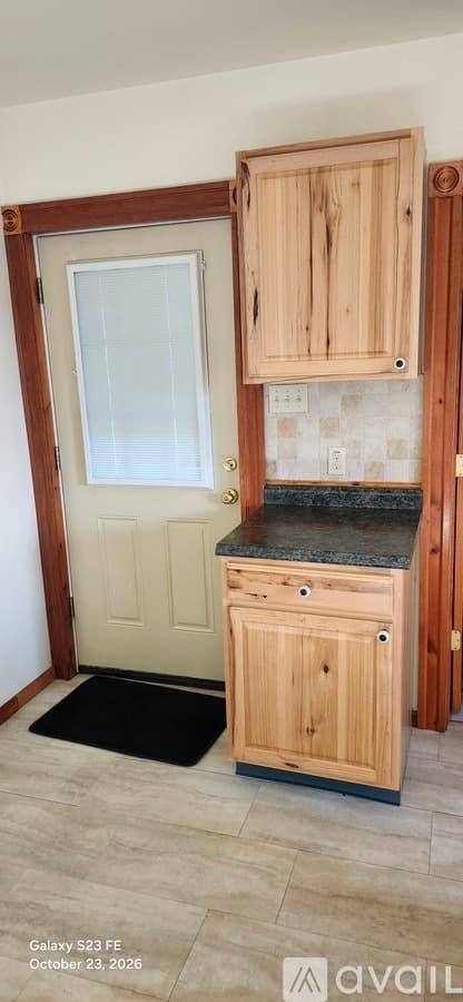 Wilkes Barre Township Apartment: 73 North Walnut Street
