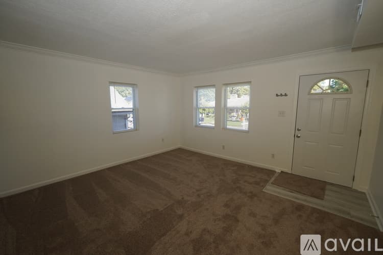 Parkville Apartment: 7808 Highpoint Rd