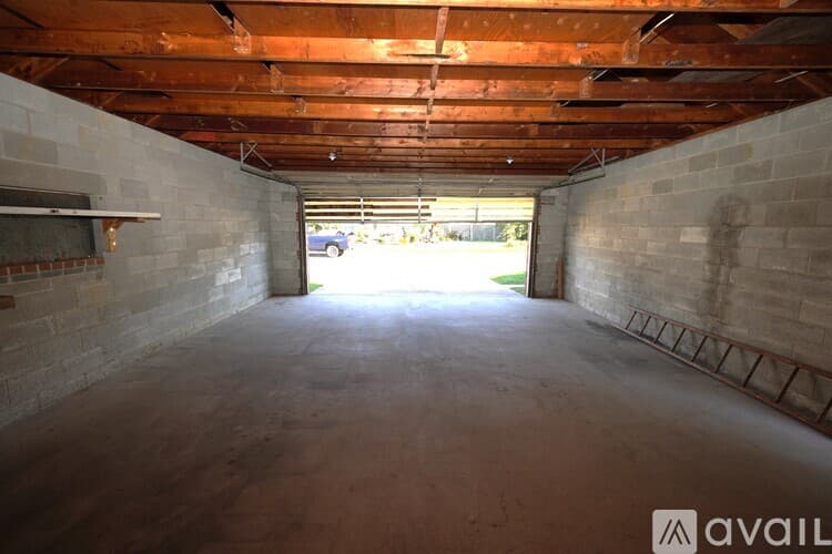 Parkville Apartment: 7808 Highpoint Rd