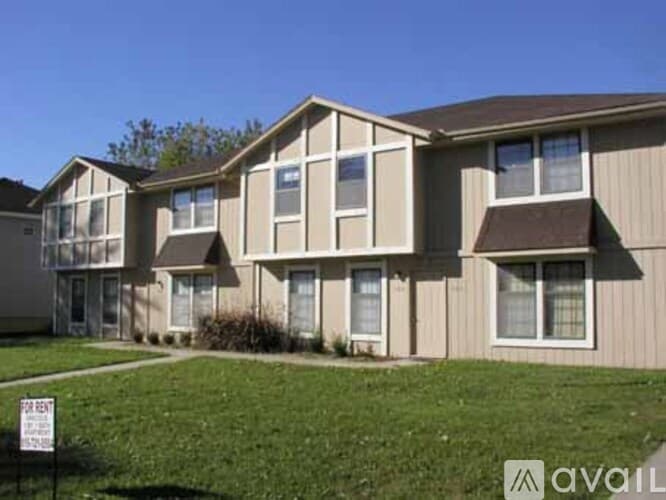 Blue Springs Apartment: 401 NW 3rd St