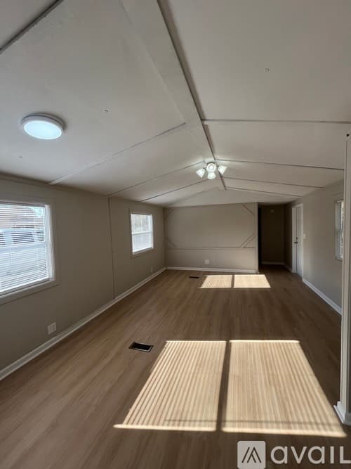 Spartanburg House: 130 Allen Ave