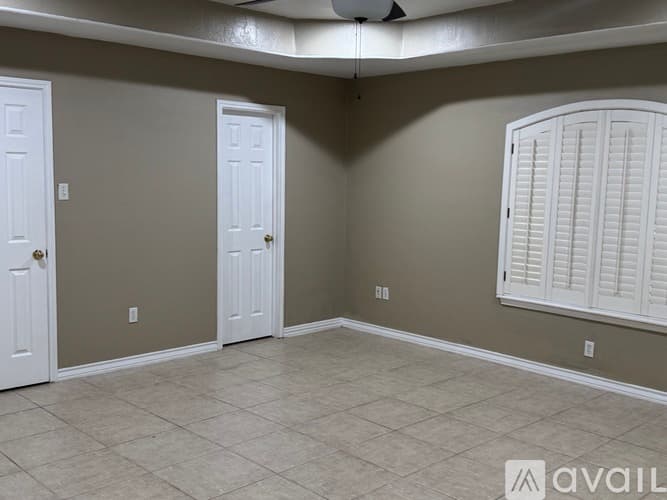 Los Fresnos House: 33506 Falcon Lane