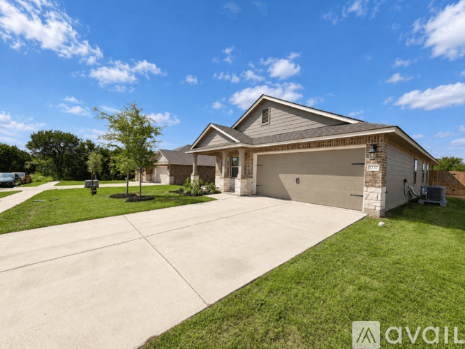 Nolanville House: 1737 Horatio St
