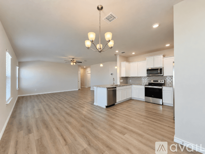 Nolanville House: 1737 Horatio St