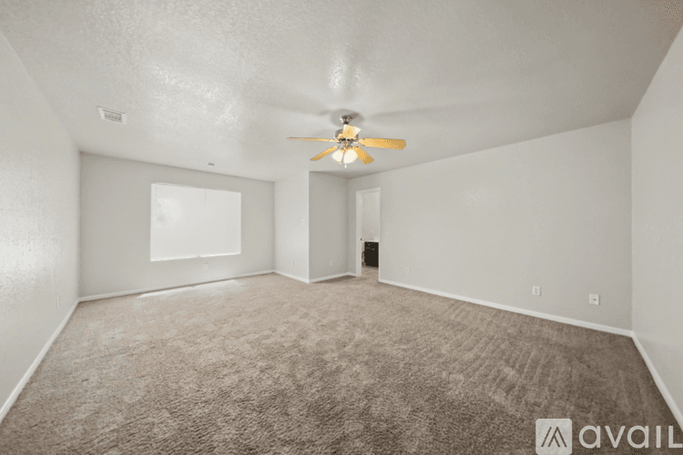 Belton House: 2107 Miller St