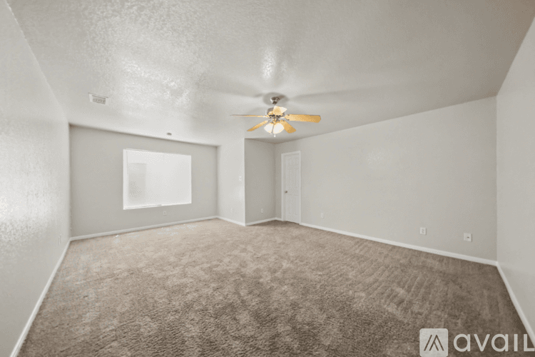 Belton House: 2107 Miller St