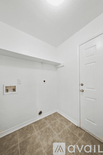 Belton House: 2107 Miller St