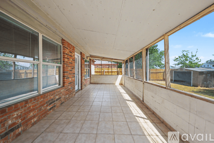 Belton House: 2107 Miller St