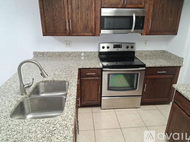 Sarasota House: 6883 Whitman Court