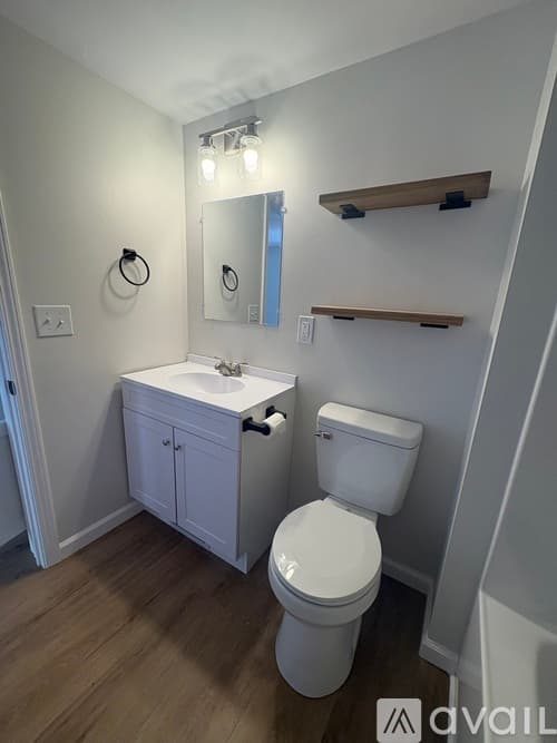 South Corning House: 25 Glen Ave
