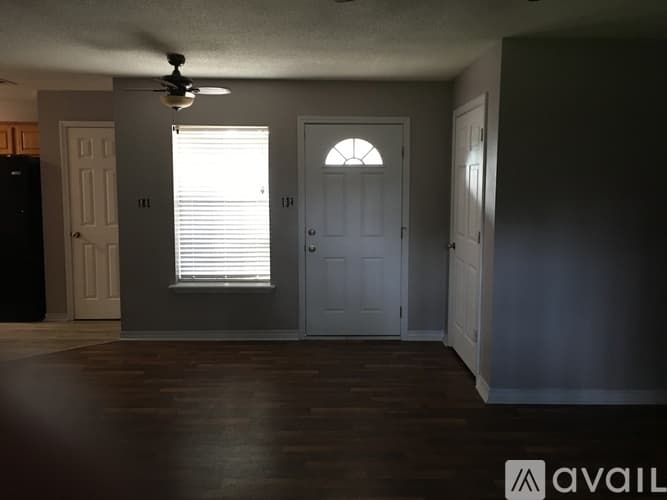 Ocean Springs House: 3300 North 5th Street