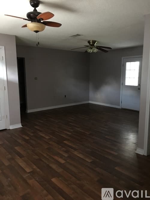 Ocean Springs House: 3300 North 5th Street