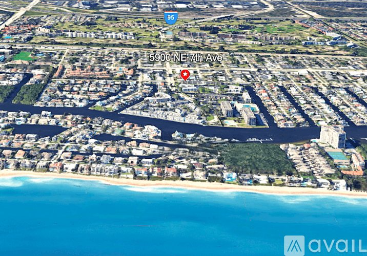 Boca Raton Condo: 5900 Northeast 7th Avenue