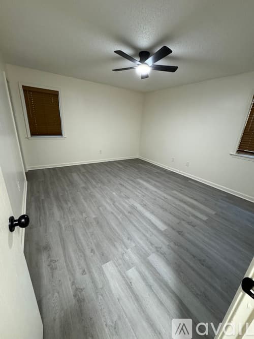 Southaven House: 776 Old Forge Rd