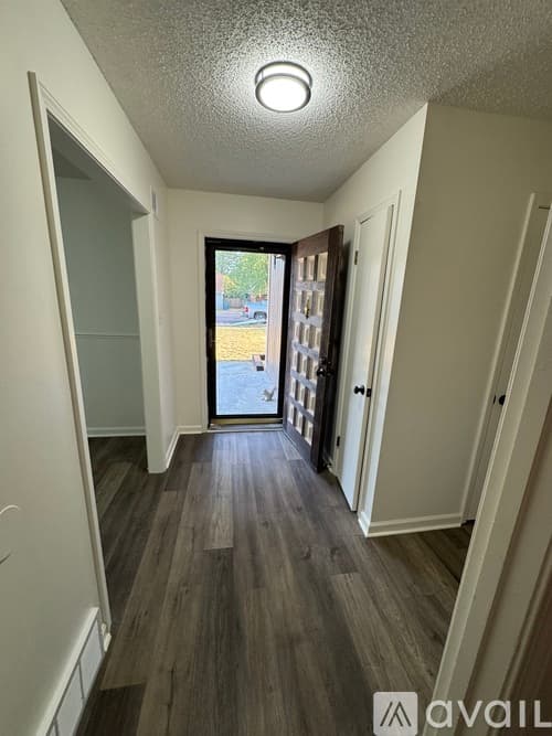 Southaven House: 776 Old Forge Rd