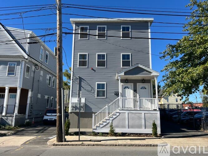 Everett Condo: 58 Robin Street