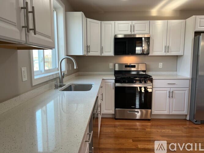 Everett Condo: 58 Robin Street
