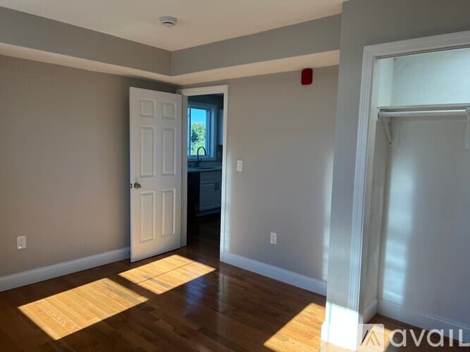 Everett Condo: 58 Robin Street